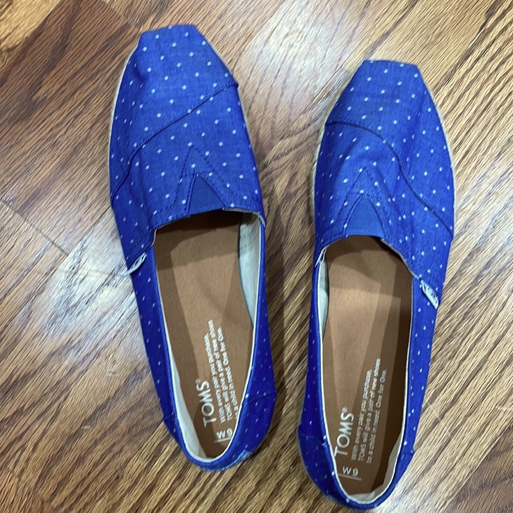 Denim polka dot Toms